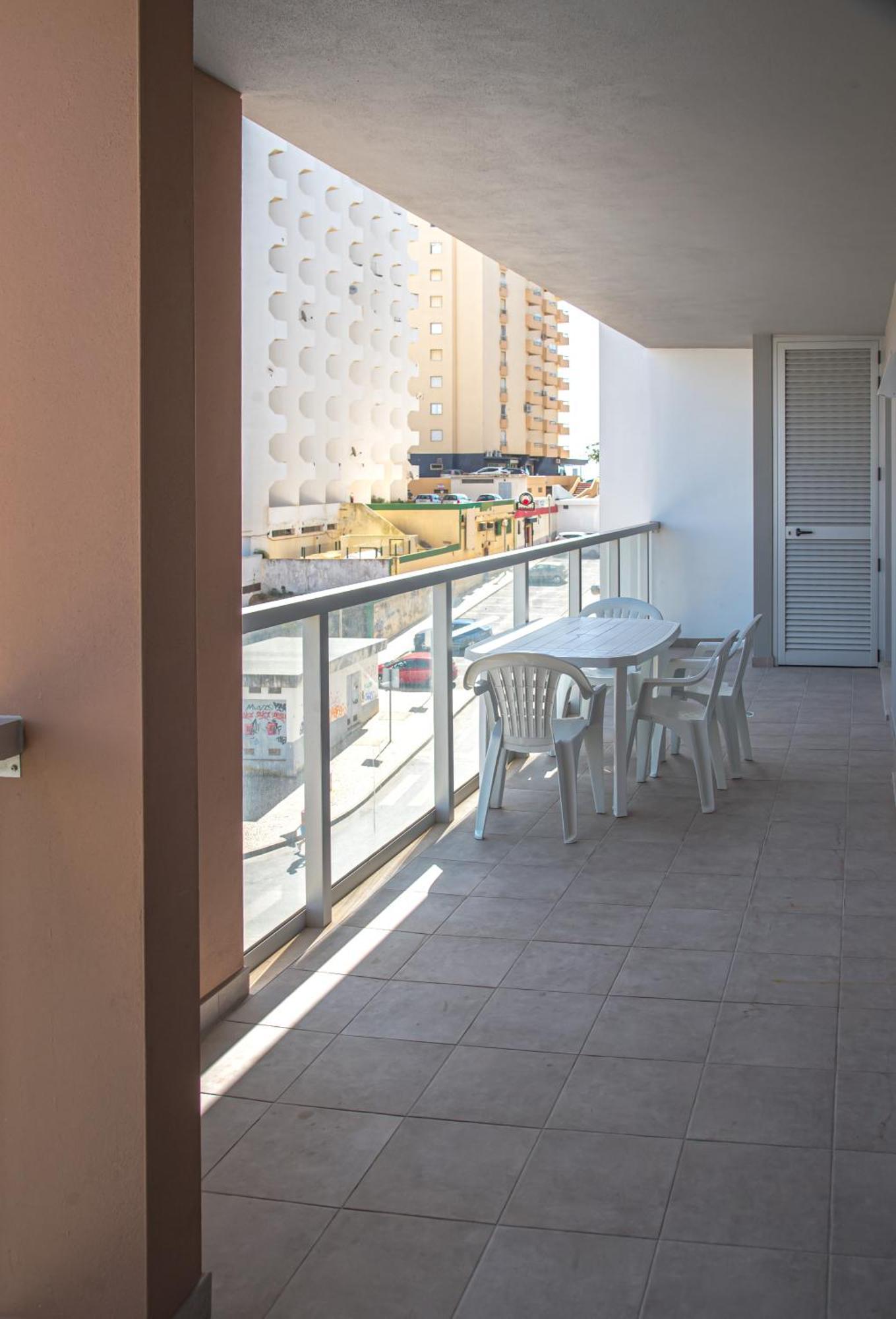 Apartamento Elegante Com Garagem E Piscina Na Praia Da Rocha Portimão Eksteriør bilde
