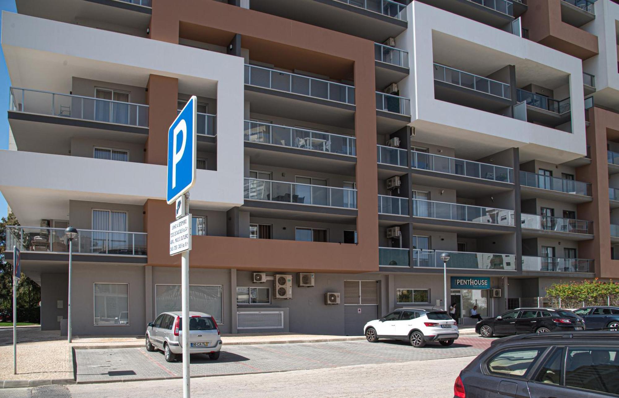 Apartamento Elegante Com Garagem E Piscina Na Praia Da Rocha Portimão Eksteriør bilde